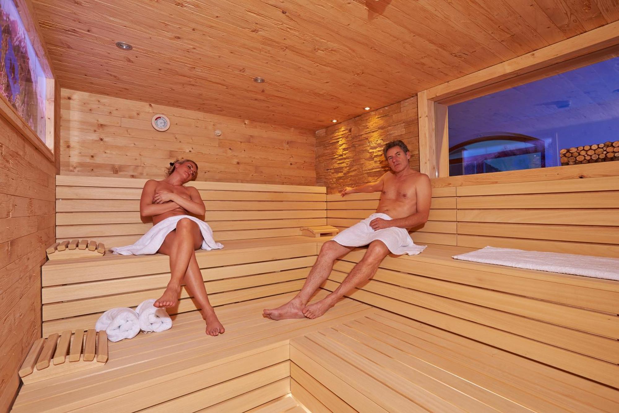 Alpeiner - Nature Resort Tirol Нойштіфт-ім-Штубайталь Екстер'єр фото