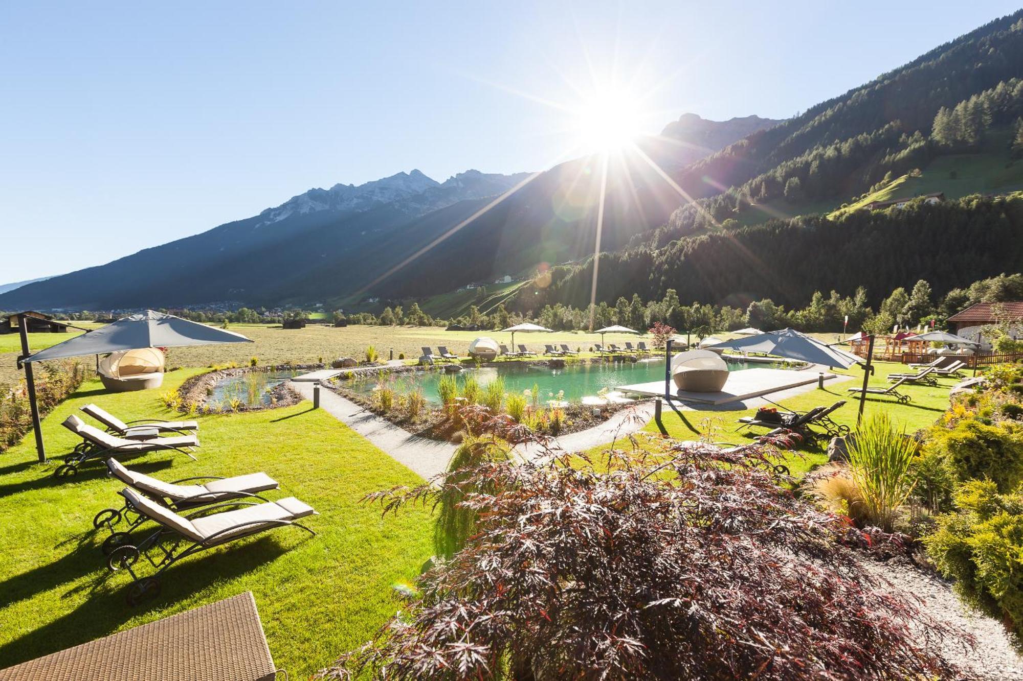 Alpeiner - Nature Resort Tirol Нойштіфт-ім-Штубайталь Екстер'єр фото