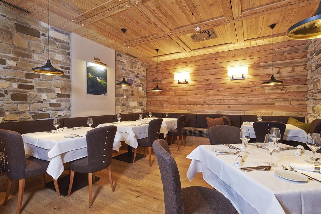 Alpeiner - Nature Resort Tirol Нойштіфт-ім-Штубайталь Екстер'єр фото