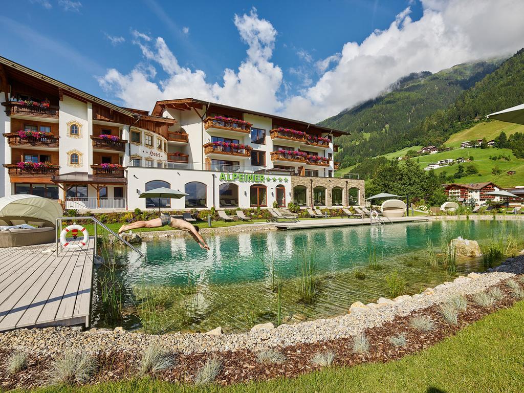 Alpeiner - Nature Resort Tirol Нойштіфт-ім-Штубайталь Екстер'єр фото